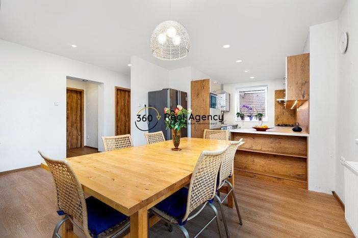 Prodej rodinného domu, Lužec nad Cidlinou, 253 m2