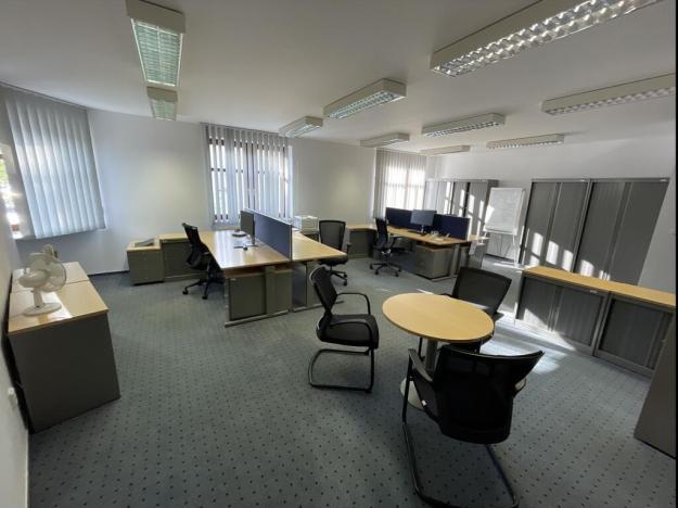 Pronájem kanceláře, Valašské Meziříčí, Poláškova, 250 m2