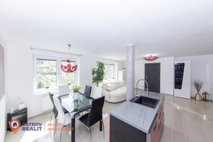 Prodej rodinného domu, Všemina, 286 m2