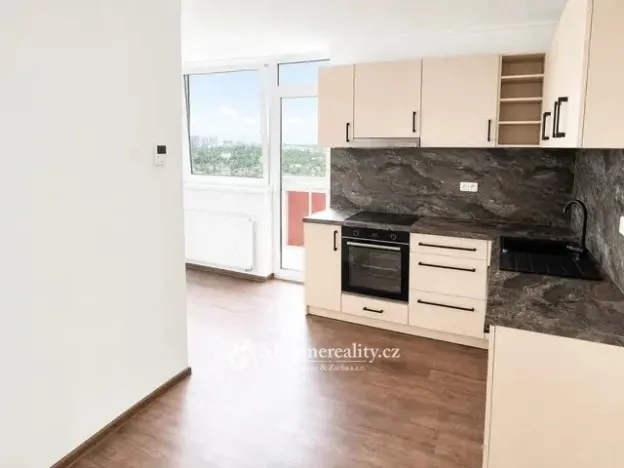 Pronájem bytu 1+1, Znojmo, Kosmákova, 41 m2