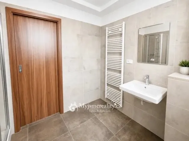 Pronájem bytu 1+1, Znojmo, Kosmákova, 41 m2
