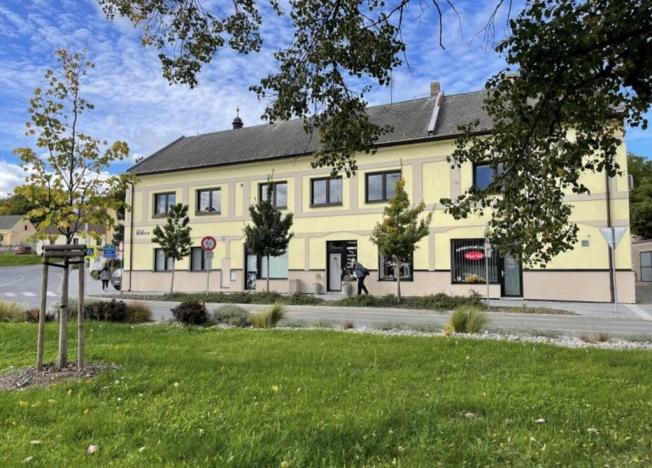 Pronájem komerční nemovitosti, Zdice, Palackého náměstí, 15 m2
