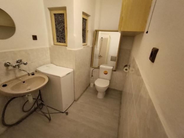 Pronájem bytu 1+kk, Pardubice, Sezemická, 28 m2