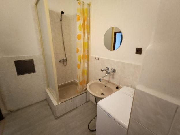 Pronájem bytu 1+kk, Pardubice, Sezemická, 28 m2