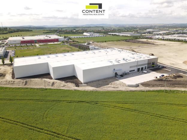 Pronájem skladu, Ovčáry, 12000 m2