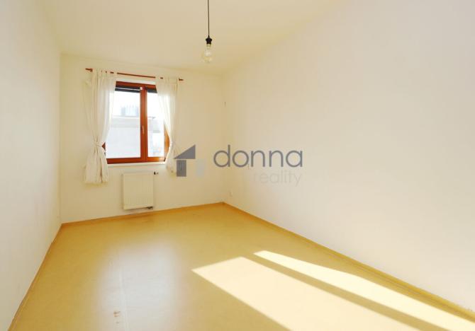 Pronájem bytu 2+kk, Praha - Malešice, Akademická, 56 m2