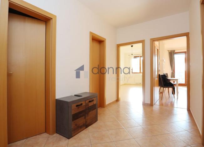 Pronájem bytu 2+kk, Praha - Malešice, Akademická, 56 m2