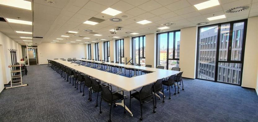 Pronájem kanceláře, Praha - Karlín, Rohanské nábřeží, 564 m2