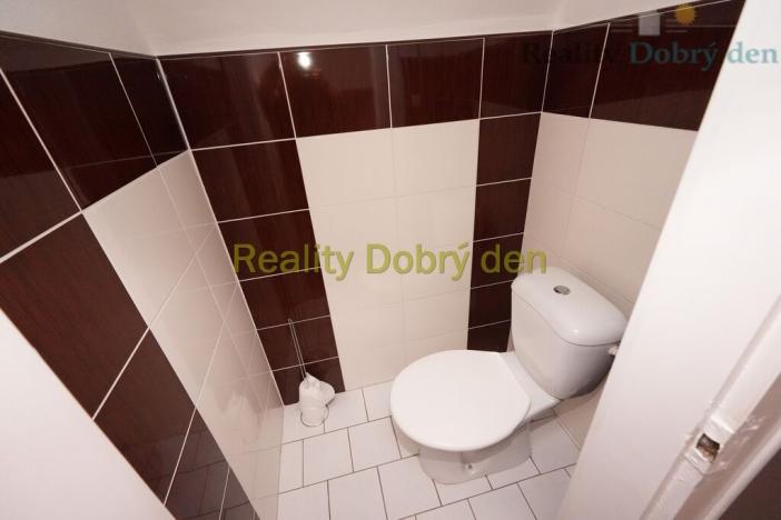 Pronájem bytu 1+kk, Opava, Hobzíkova, 27 m2