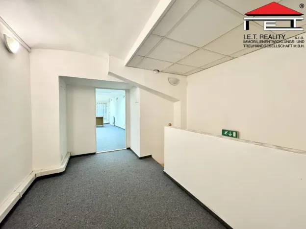 Pronájem obchodního prostoru, Brno, Orlí, 81 m2