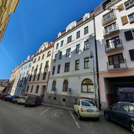 Pronájem bytu 3+1, Karlovy Vary, Raisova, 100 m2