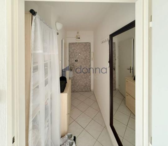 Pronájem bytu 2+kk, Praha, Nekvasilova, 41 m2