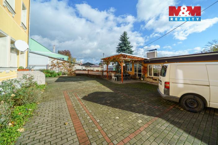 Prodej činžovního domu, Karlovy Vary - Bohatice, Jáchymovská, 700 m2