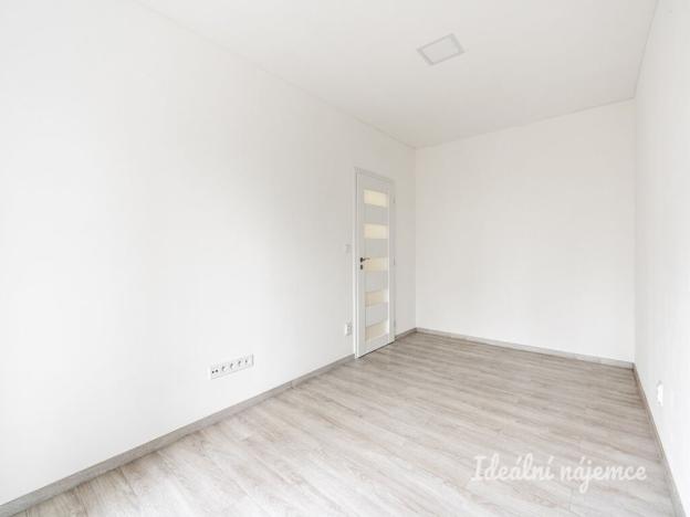 Pronájem bytu 3+1, Praha - Krč, Rosečská, 84 m2