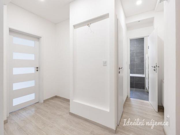 Pronájem bytu 3+1, Praha - Krč, Rosečská, 84 m2