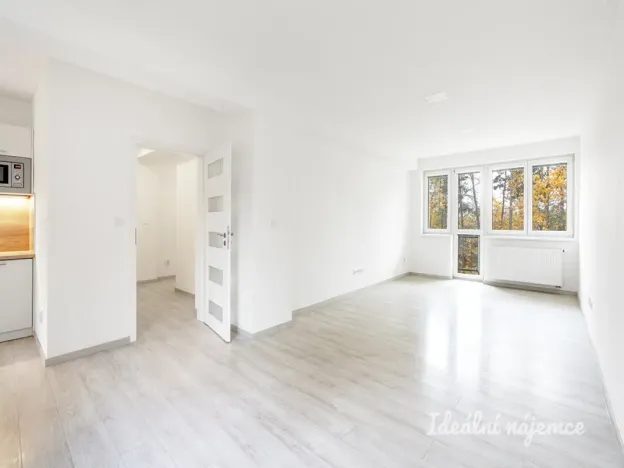 Pronájem bytu 3+1, Praha - Krč, Rosečská, 84 m2