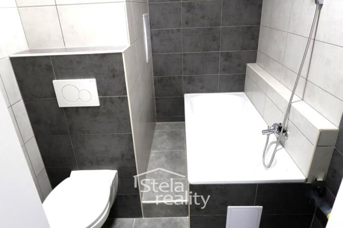 Pronájem bytu 1+1, Bruntál, U Rybníka, 35 m2