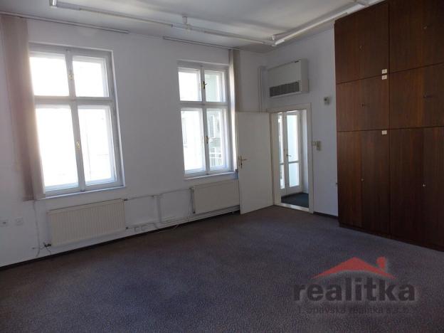 Pronájem kanceláře, Opava - Město, Masarykova třída, 148 m2