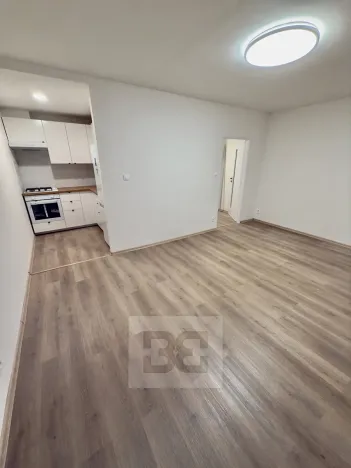 Pronájem bytu 3+kk, Praha - Záběhlice, Hlavní, 57 m2