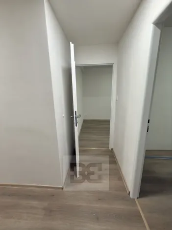 Pronájem bytu 3+kk, Praha - Záběhlice, Hlavní, 57 m2