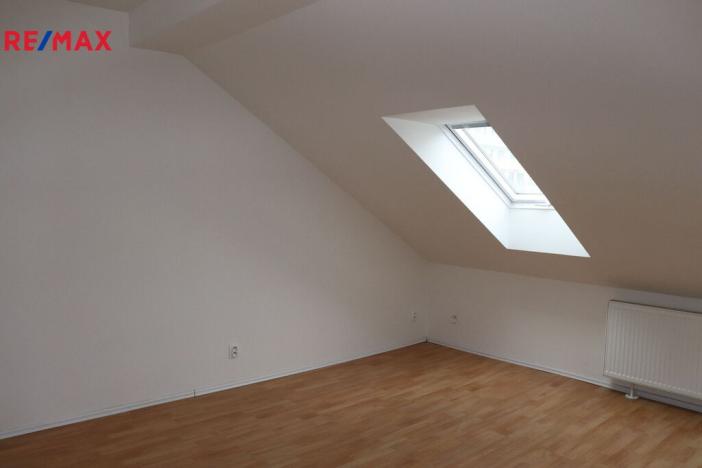 Pronájem bytu 1+kk, Brno - Židenice, Bubeníčkova, 25 m2