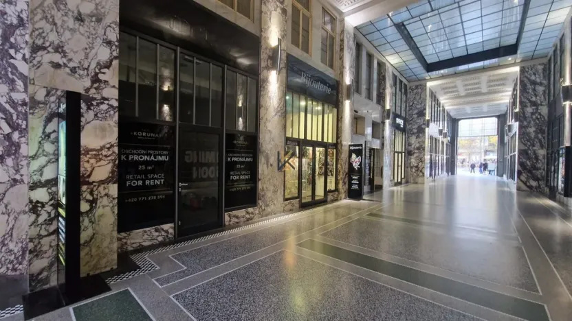Pronájem obchodního prostoru, Praha - Nové Město, Václavské náměstí, 25 m2
