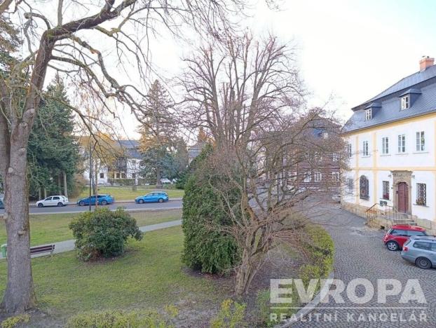 Prodej bytu 2+1, Nový Bor, Palackého náměstí, 67 m2