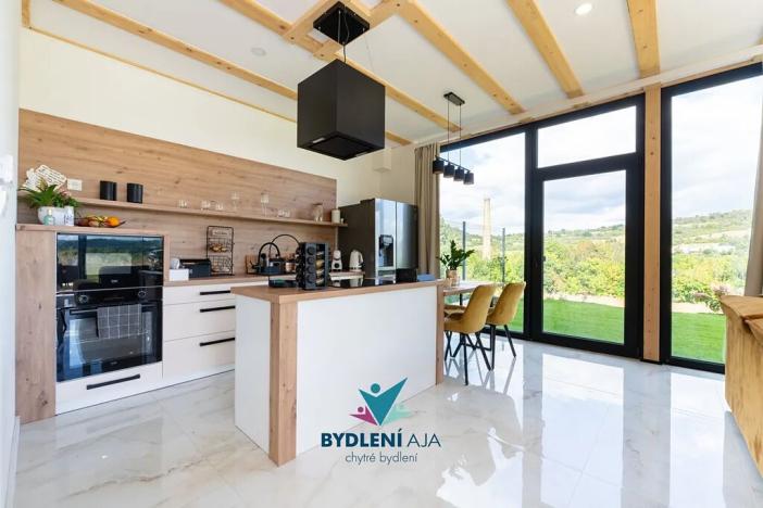 Prodej rodinného domu, Bystřany, 284 m2