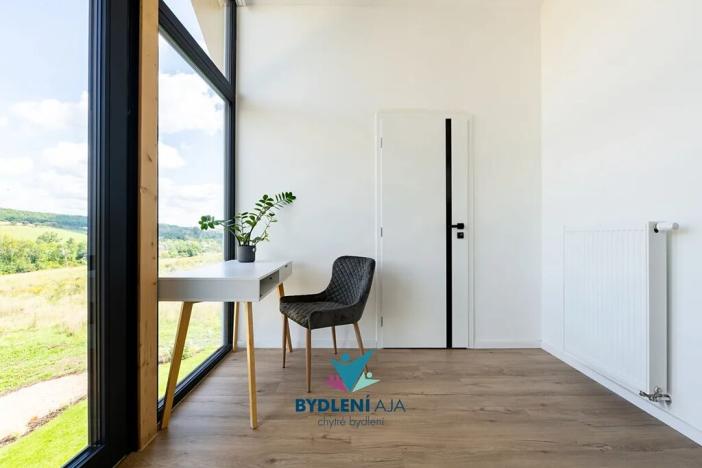 Prodej rodinného domu, Bystřany, 284 m2