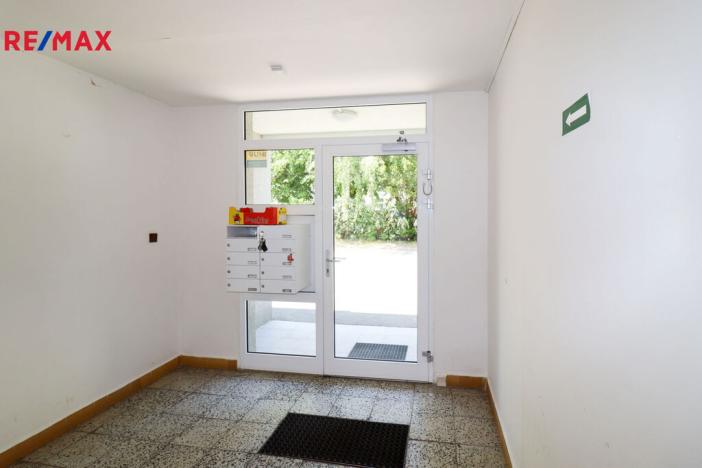 Prodej bytu 3+1, Praha - Chodov, Jažlovická, 75 m2