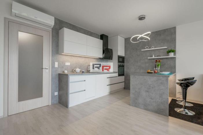 Pronájem bytu 1+kk, Olomouc - Povel, Slavonínská, 41 m2