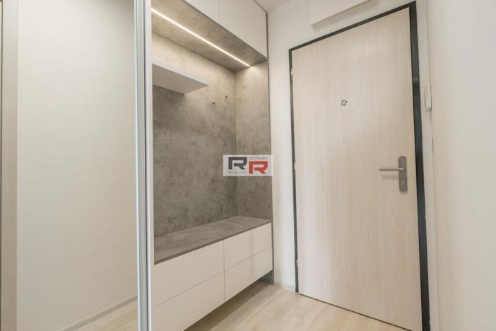 Pronájem bytu 1+kk, Olomouc - Povel, Slavonínská, 41 m2