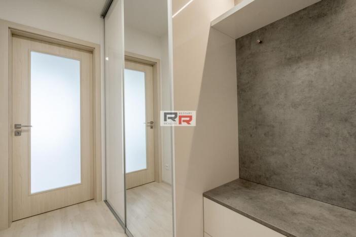 Pronájem bytu 1+kk, Olomouc - Povel, Slavonínská, 41 m2