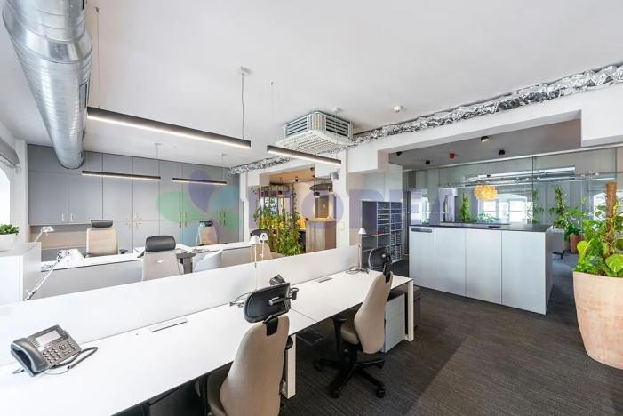 Pronájem kanceláře, Praha - Vinohrady, Korunní, 280 m2