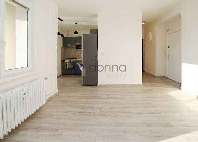 Pronájem bytu 2+kk, Praha, Na Petřinách, 46 m2