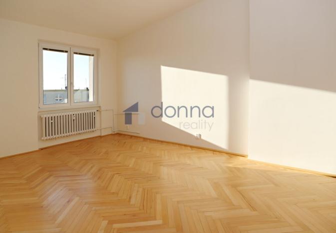 Pronájem bytu 2+kk, Praha, Na Petřinách, 46 m2