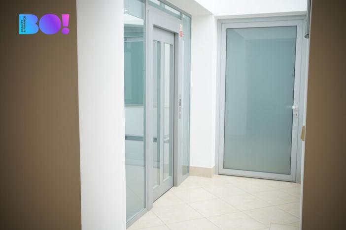 Pronájem kanceláře, Praha, Žerotínova, 419 m2