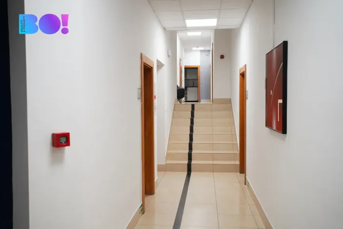 Pronájem kanceláře, Praha, Žerotínova, 420 m2