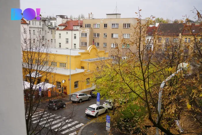Pronájem kanceláře, Praha, Žerotínova, 420 m2