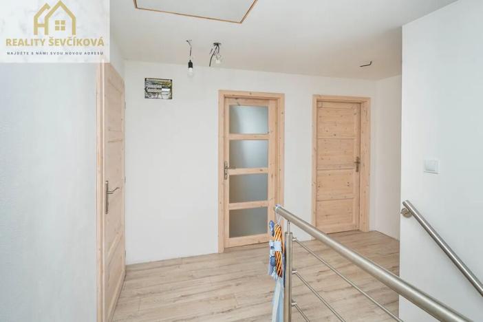 Prodej rodinného domu, Nechanice, 180 m2