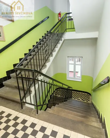 Prodej bytu 2+1, Hradec Králové, Pospíšilova, 69 m2