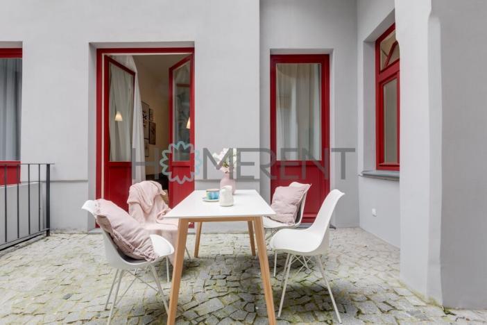 Pronájem bytu 2+kk, Praha - Karlín, Prvního pluku, 55 m2