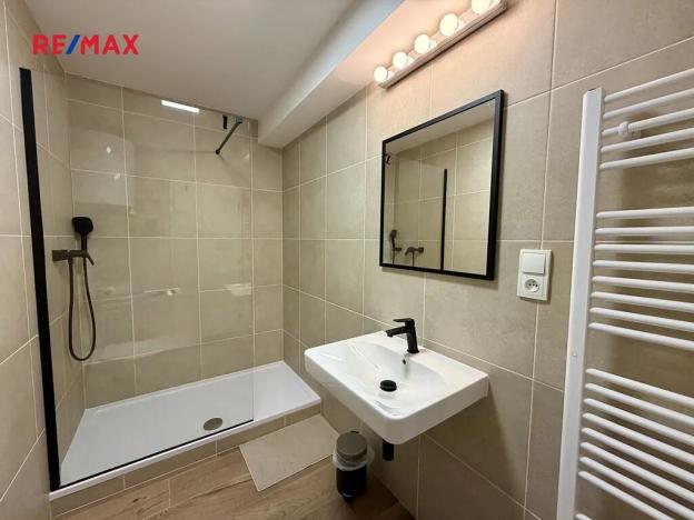 Pronájem bytu 2+kk, Praha - Nusle, Sinkulova, 39 m2