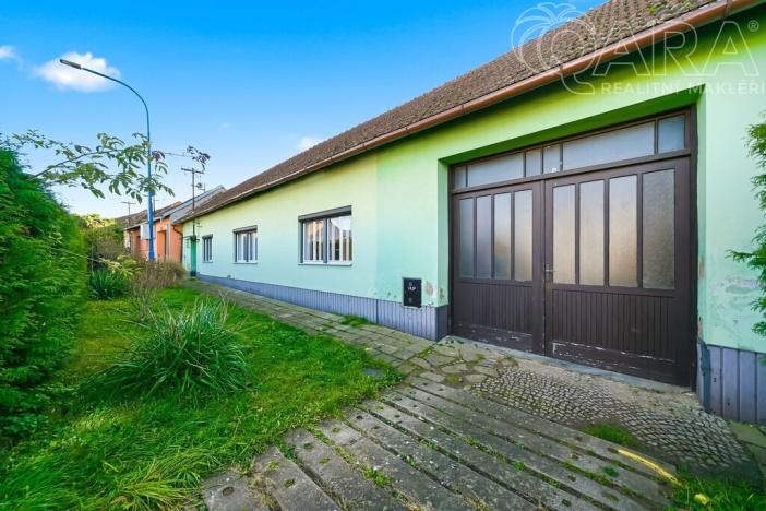 Prodej rodinného domu, Kojátky, 295 m2