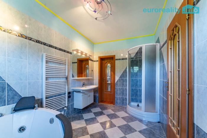 Prodej rodinného domu, Aš, Březová, 210 m2