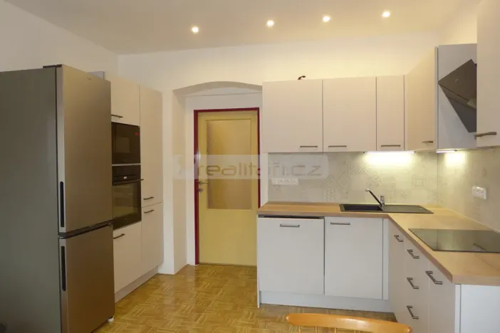 Prodej bytu 2+kk, Plzeň - Jižní Předměstí, Kollárova, 62 m2