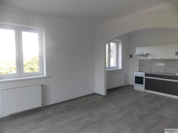 Pronájem bytu 2+kk, Pardubice - Popkovice, 68 m2