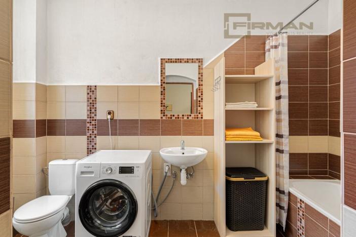 Prodej rodinného domu, Hora Svatého Šebestiána, 210 m2