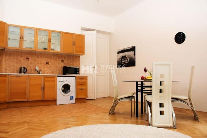 Pronájem bytu 2+kk, Praha - Nové Město, Mikulandská, 65 m2