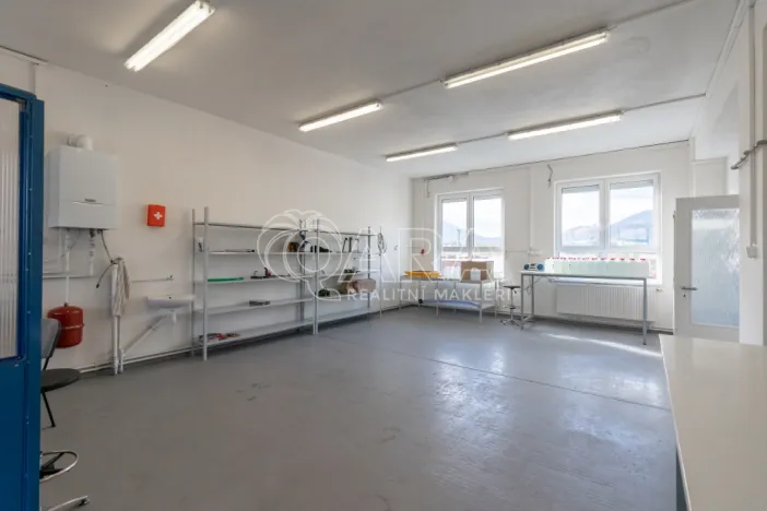 Pronájem skladu, Frenštát pod Radhoštěm, Martinská čtvrť, 484 m2